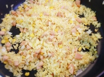 step5: 下適量的鹽作調味。要試味，直至滿意為止。