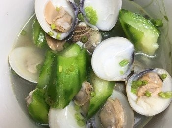 step8: 撒上蔥花或唐芹碎。完成喇！