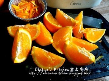 step4: 將3個橙去皮起出橙肉