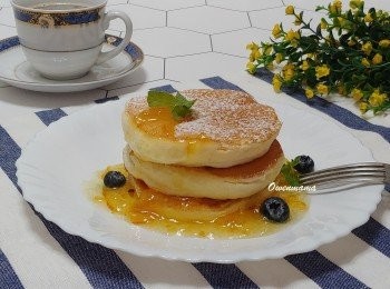 step12: 最後灑上糖霜， 配柚子蜜襯熱進食