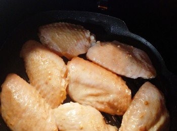 step4: 放入氣炸鍋(180度)炸至金黃便可。