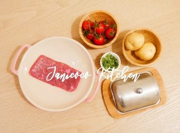 step1: 在煎前兩小時，把牛扒放置室溫。