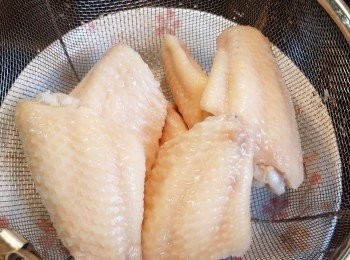 step7: 再瀝乾水分。