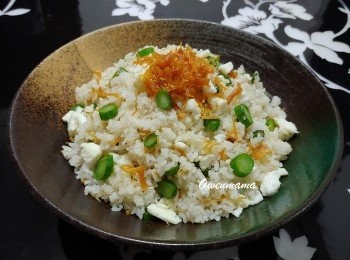 step7: 在上面放上餘下的炸瑤柱絲便可食用