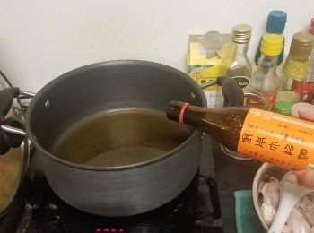 step4: 先細火煮熱紹興酒