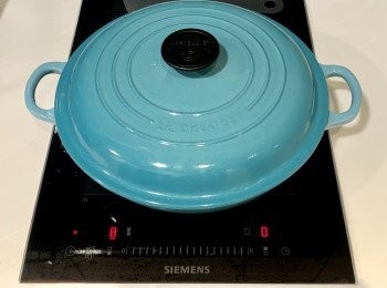 step4: 唔需要落水，電磁爐大火蒸8-10分鐘。