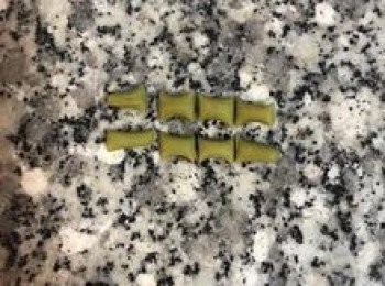 step12: 搓成長條狀，等量切成8小條，在輕壓揉成南瓜梗；