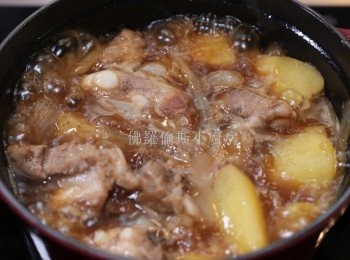 step3: 再加入所有調味料大火煲滾後轉小火煮45分鐘