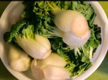 step4: 白菜洗淨。