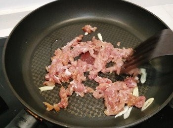 step6: 炒豬肉一會