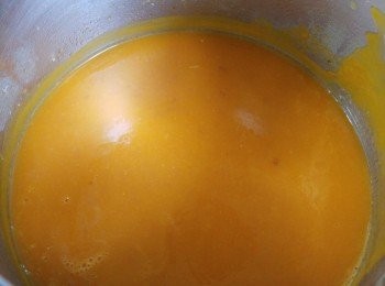 step7: 盛碗後淋上少許忌廉更美味。