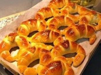 step23: 完成後取出麵包放涼即可。