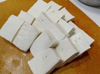 step2: 豆腐切好16份