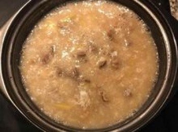 step10: 蛋白略打散後加入粥裡拌勻；