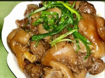 step5: 上桌時放少許青蔥絲上去便可。



想知道我更多食譜，可去我Facebook 專頁。
https://m.facebook.com/carlineki/