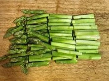 step6: 接著切段；