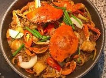 step13: 起鍋前灑點香油拌勻即可。