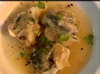 step9: 然後便可隨意放湯或加入<span class="group_2">調味料</span>隨即可食用。