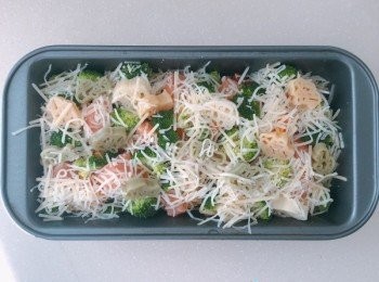 step3: 南瓜蒸熟後起肉壓至蓉
