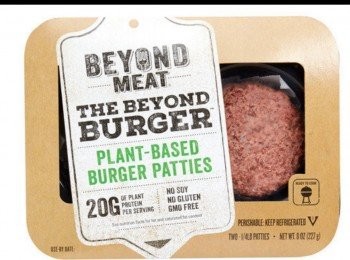 step1: 20克 Beyond Burger 未來漢堡，素牛絞肉解凍後備用。