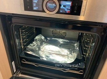 step4: 豬肋骨用錫紙包好，放入焗爐焗3小時