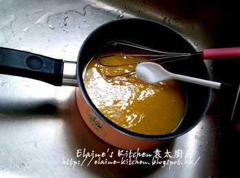 step7: 加少許鹽及黑胡椒碎調味