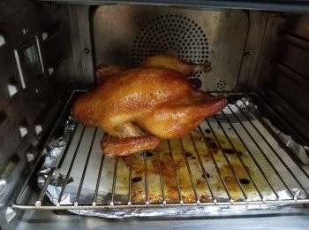 step4: 將蜜糖攪勻搽於雞皮上，焗多5分鐘