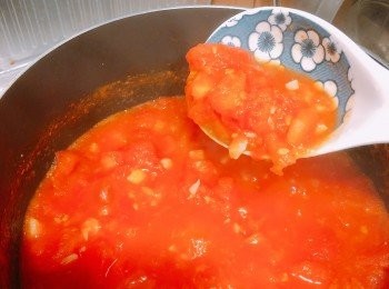 step10: 滾咗之後轉中小火
唔好冚蓋由佢自已煮
煮咗大約15分鐘就會咁㗎啦
太稀就大火少少收汁