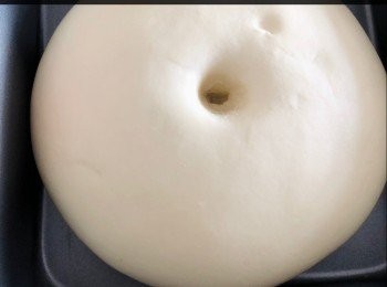 step4: 包好之後放在蒸架度等30分鐘醒麵團，夠鐘後就可以凍水落鑊蒸15分鐘。