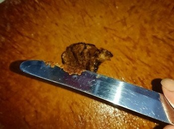 step3: 把蜜棗及果皮洗淨，後者用水浸軟，並刮去果囊。