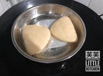 step4: 發酵20分鐘後，放入鑊中隔水蒸20分鐘即可。