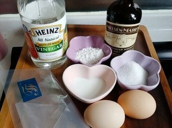 step1: 預備材料（此份量為一人份） ： 並預備一個擠花袋 。
