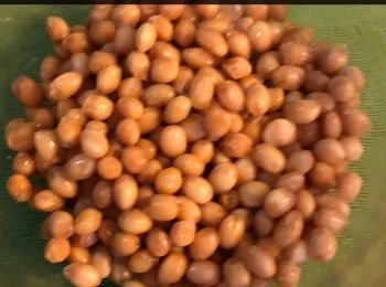 step3: 黃豆用熱水浸1-2小時