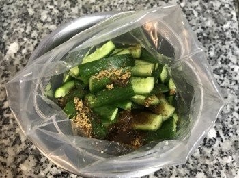 step6: 加入所有的<span class="group_2">調味料</span>；