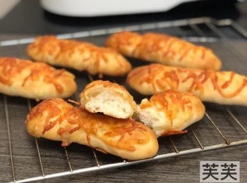 step7: 預熱焗爐200度，放入焗爐烤10分鐘，轉210度烤5分鐘即可。