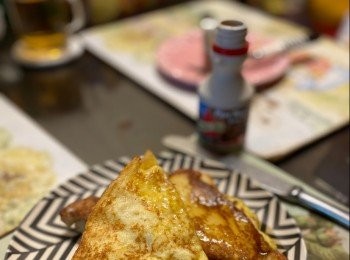 step3: 享用時，可按個人口味加入牛油、楓樹糖漿（也可用煉奶或蜂蜜代替）