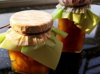 step5: 放涼後蓋面再蓋多一層牛油紙用繩綑好便可送朋友/放雪櫃保存