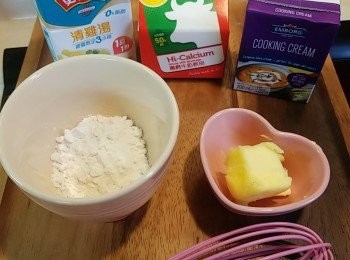 step1: 先預備<span class="group_2">白汁</span>的材料。