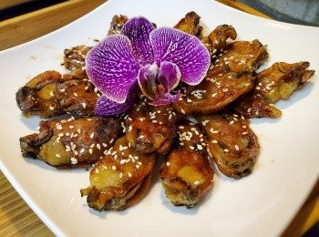 step10: 上碟後灑上炒香的芝麻即可