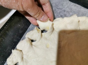 step6: 再將剪好的部份每個扭一下