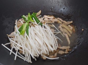 step14: 下銀芽及蔥段