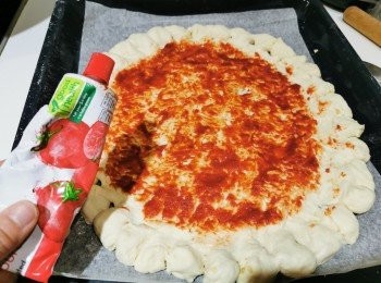 step8: 現在可以塗上薄薄的茄膏