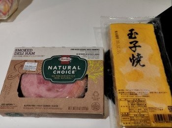 step1: 先準備好火腿和玉子蛋