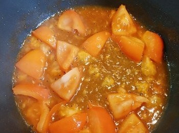 step6: 下少許生粉水埋個薄芡，備用。