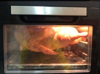 step4: 放入氣炸鍋180度20分鐘
反轉160度20分鐘