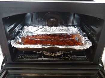 step7: 將骨放進預熱160度的焗爐焗20分鐘