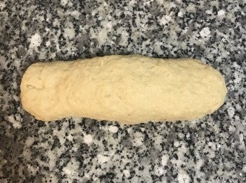 step6: 壓摺到均勻即可，不需揉麵，也不用表面光滑。
蓋起來放置10分鐘；