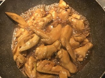 step11: 開蓋攪拌後再蓋鍋蓋續煮5分鐘；