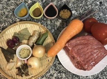 step1: 將材料備好，牛肉洗淨備用；香茅略拍扁除硬梗後切細末；