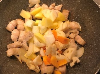 step5: 加入所有的蔬菜；